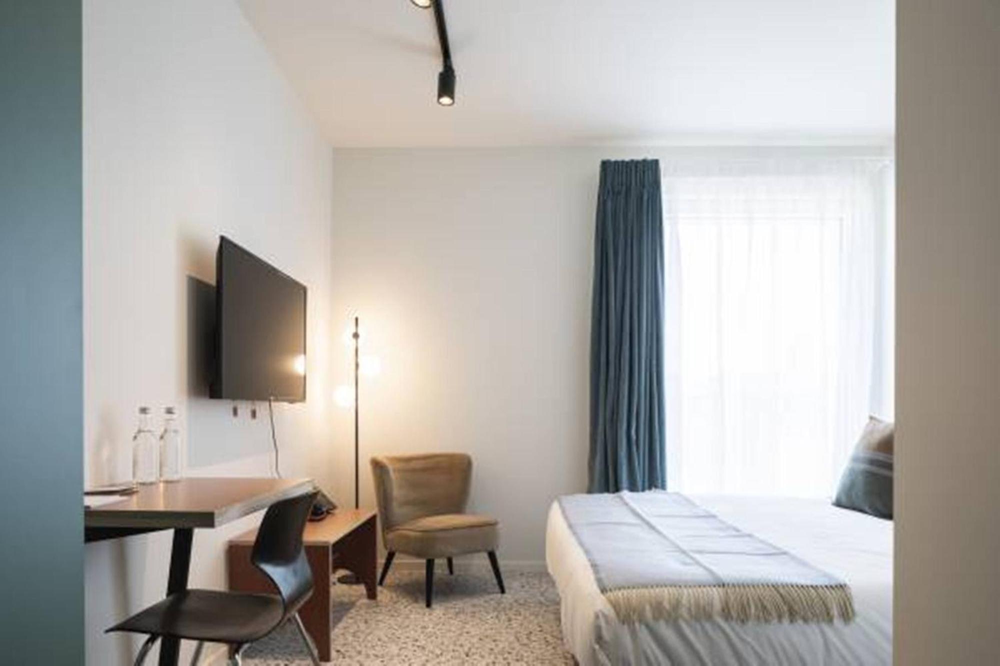 Hotel Yust Lutych Pokoj fotografie